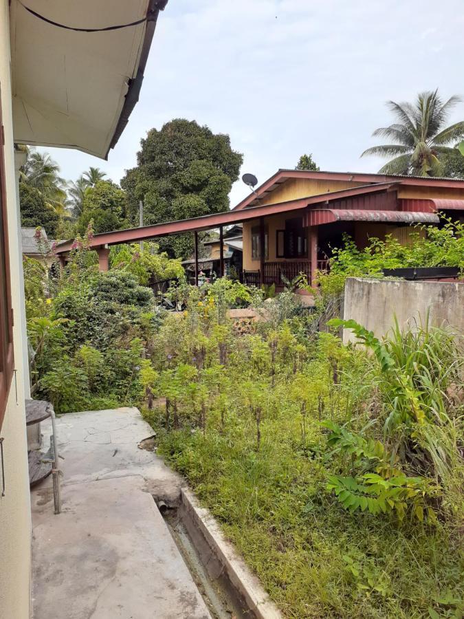 Holiday home Idaman Di Dengan 2 Bilik Aircond - Harga Utk 1 Rumah *