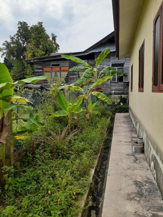 Idaman Di Dengan 2 Bilik Aircond - Harga Utk 1 Rumah Kuala Terengganu