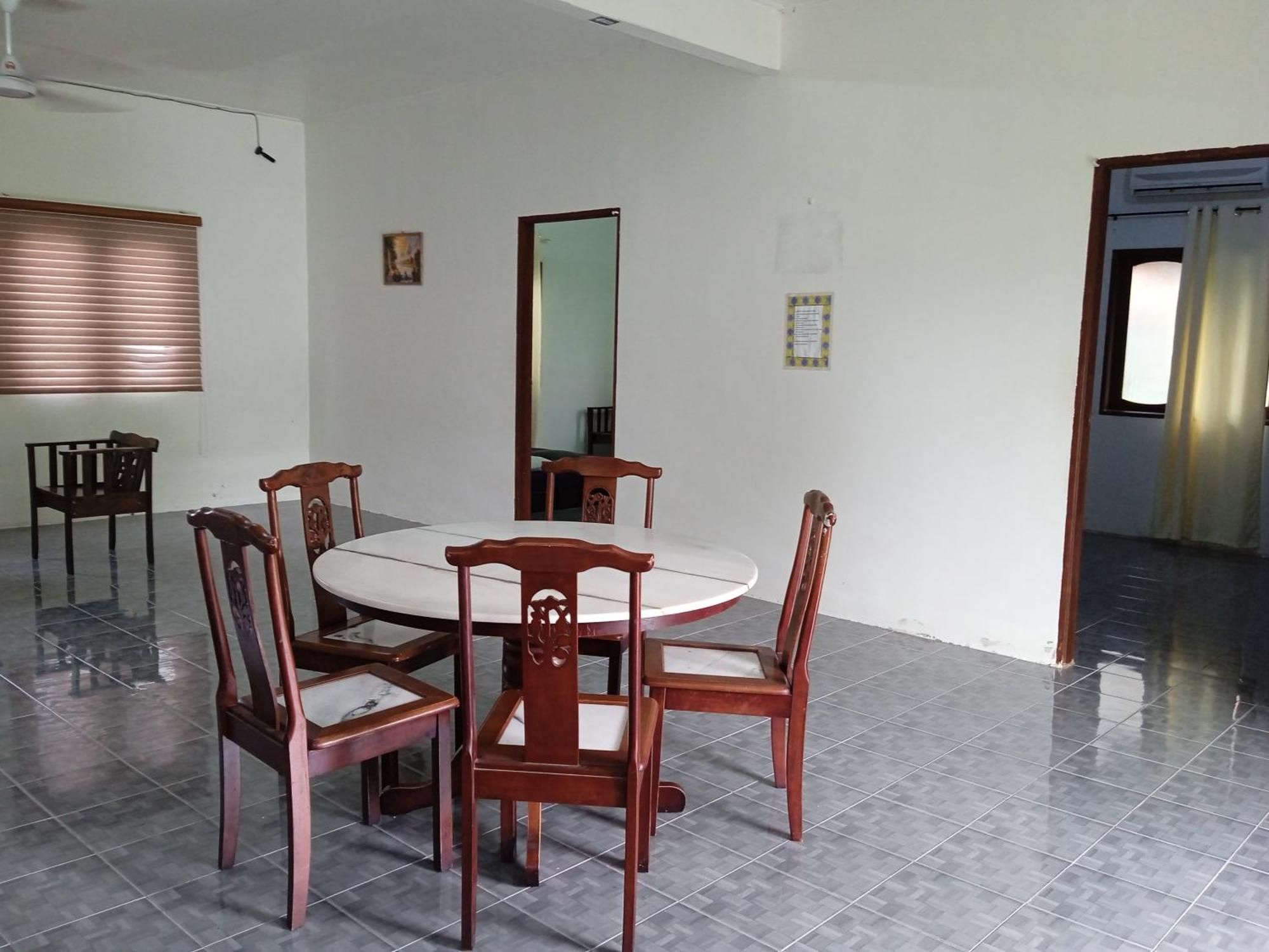 Idaman Di Dengan 2 Bilik Aircond - Harga Utk 1 Rumah Holiday home Kuala Terengganu